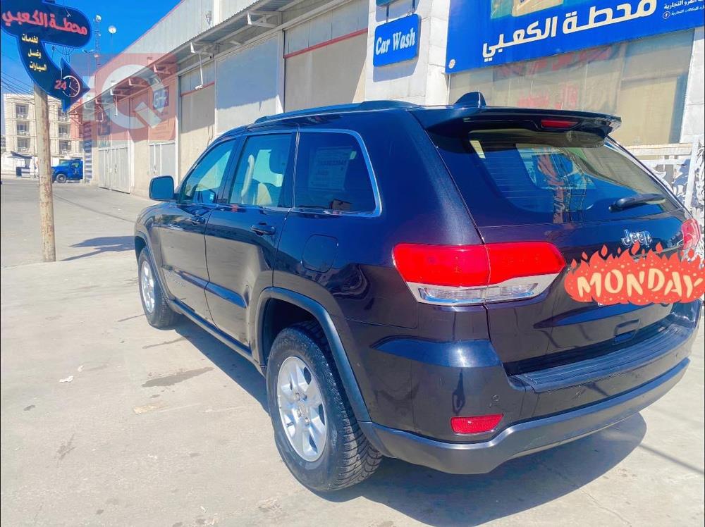 جیپ گراند شیرۆکی